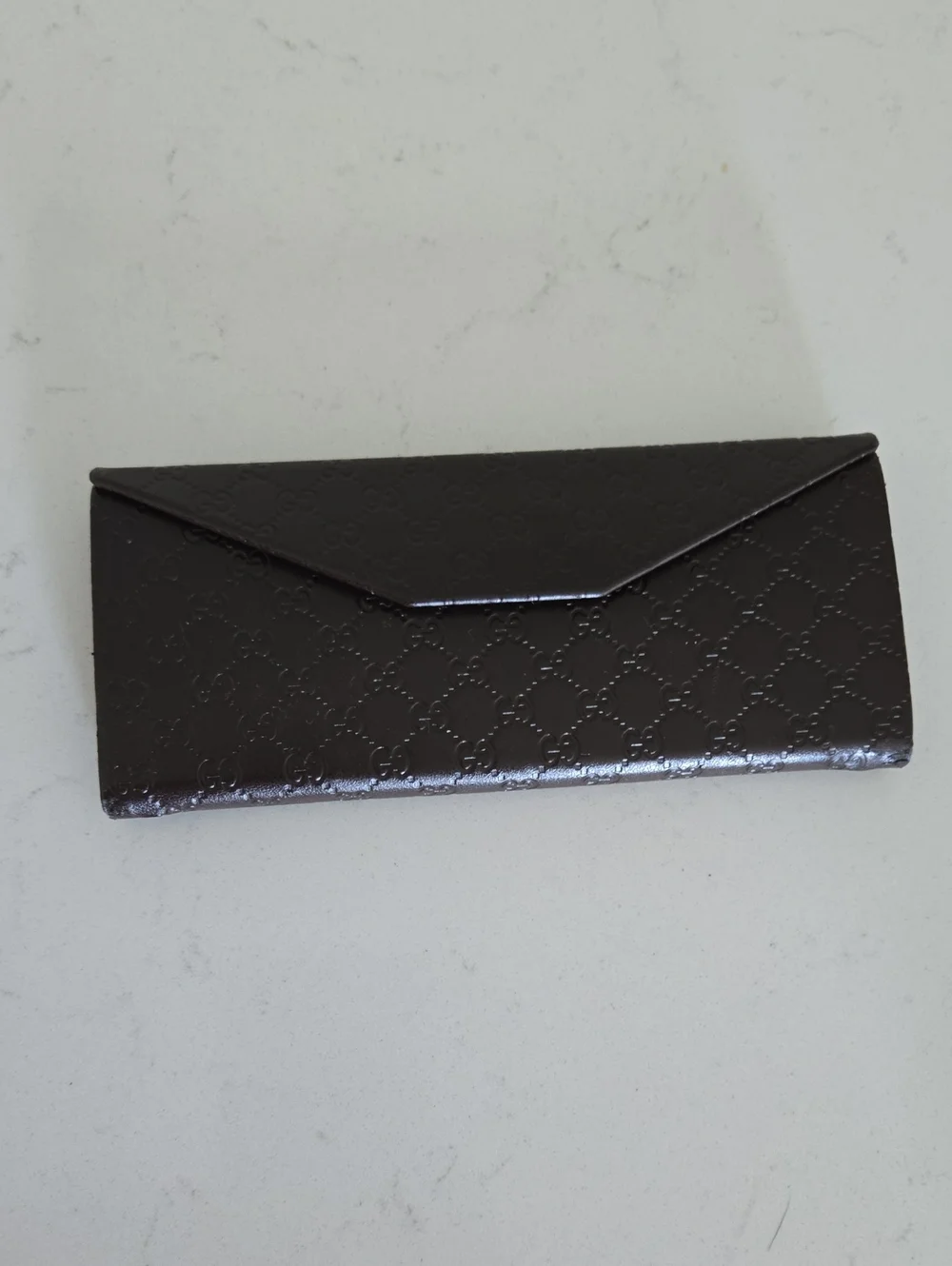 GUCCI Embossed GG Sunglasses Case.. Drk Expresso Brown Tri-fold